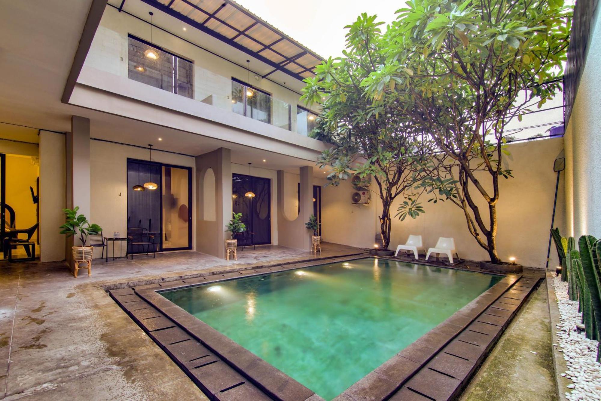 Escotel Casa De Luga Jakarta Ngoại thất bức ảnh