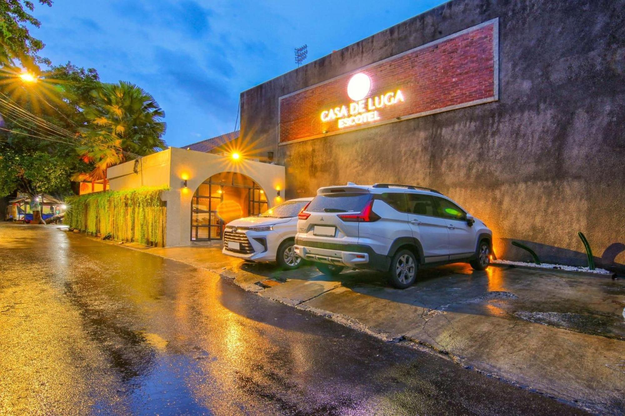 Escotel Casa De Luga Jakarta Ngoại thất bức ảnh